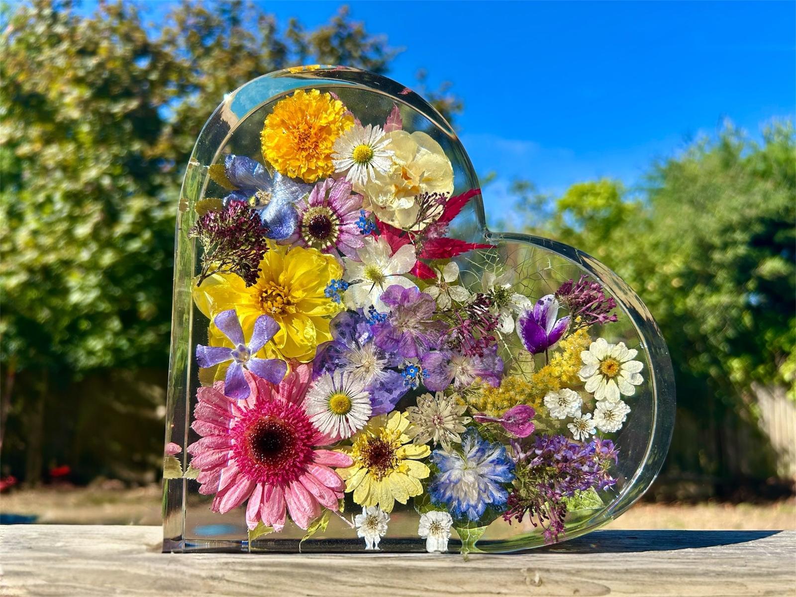 Preserved flowers in resin