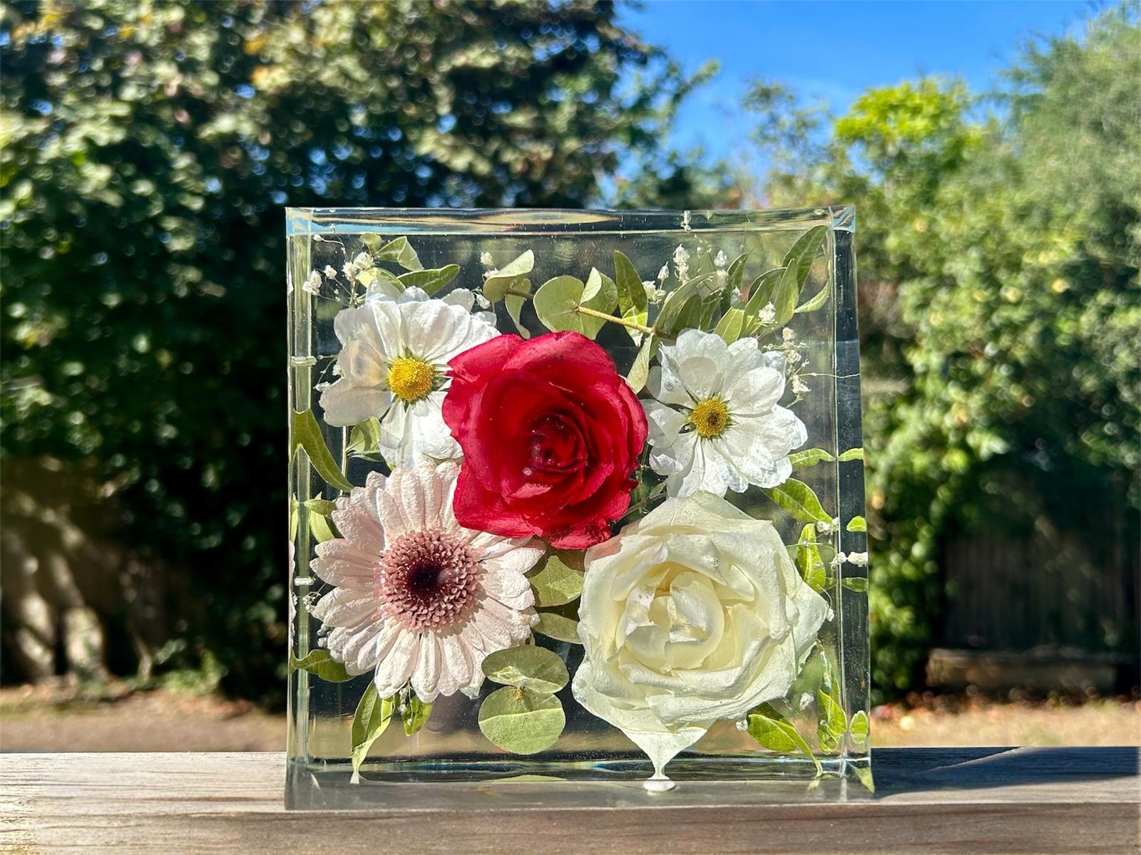 Preserved flowers in resin