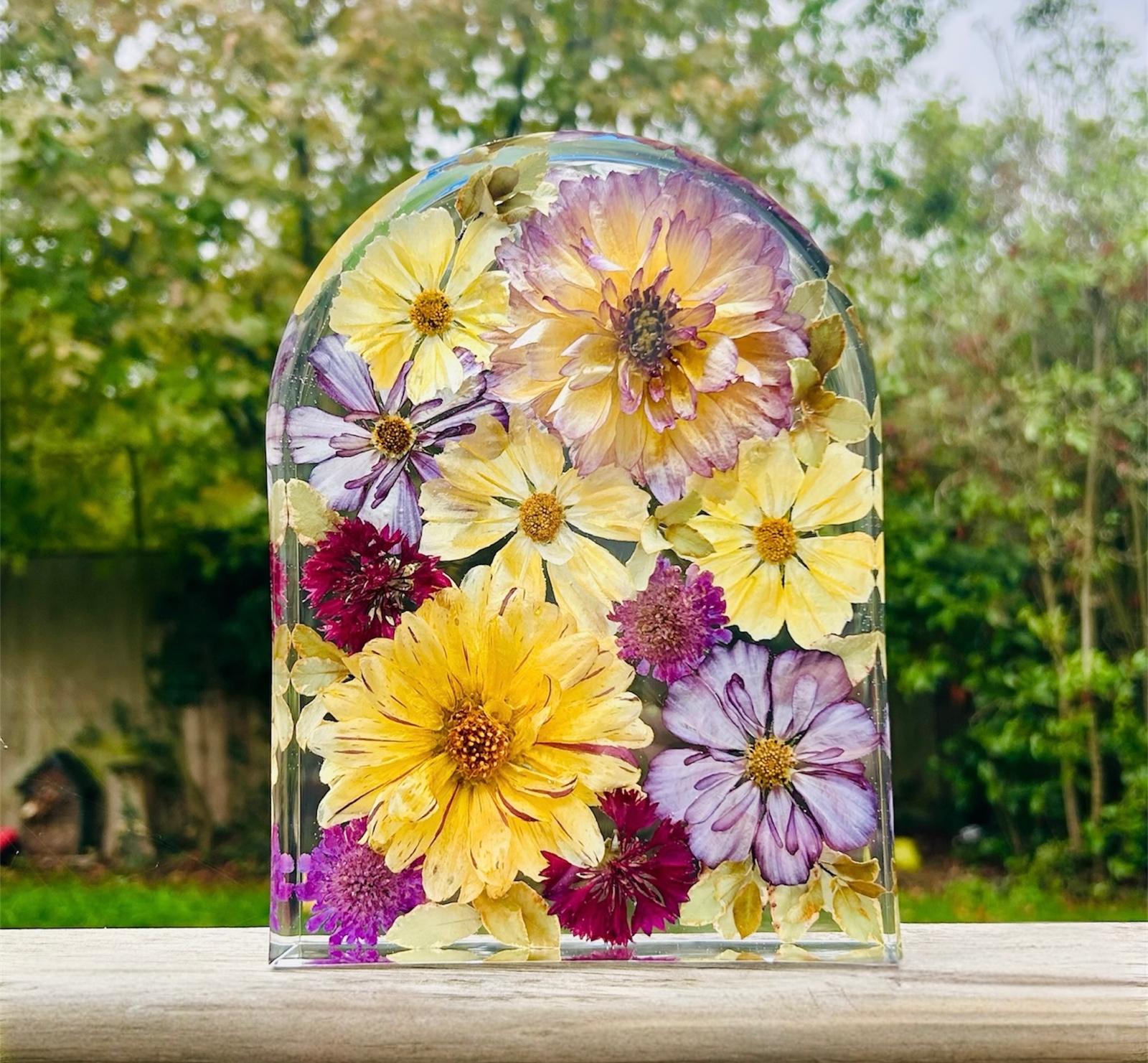 Preserved flowers in resin