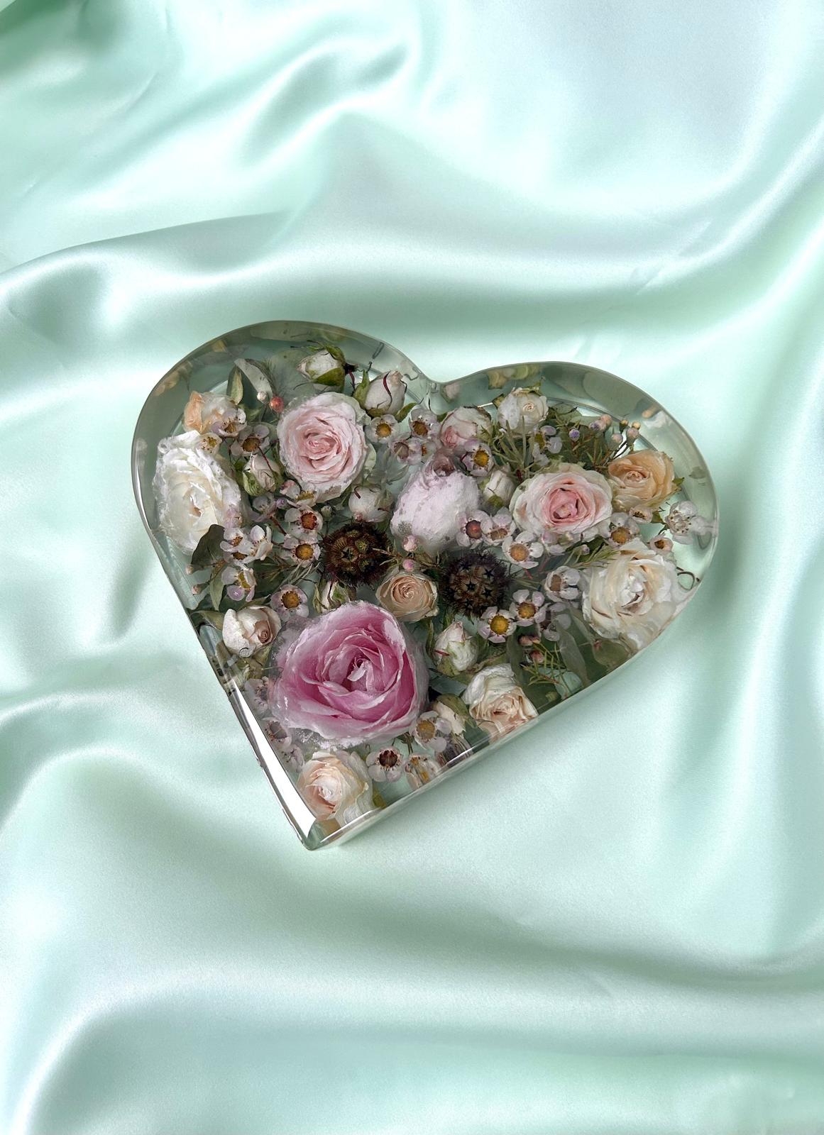 Preserved flowers in resin